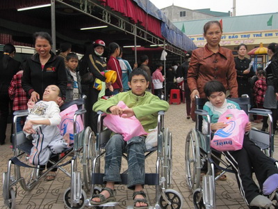 Những “người mẹ” của trẻ em khuyết tật 