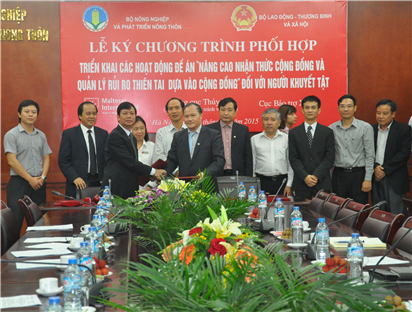 Hỗ trợ người khuyết tật ứng phó thiên tai dựa vào cộng đồng