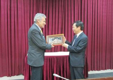 Thứ trưởng Nguyễn Trọng Đàm tiếp Tổng Bí thư Đảng Cộng sản Bồ Đào Nha