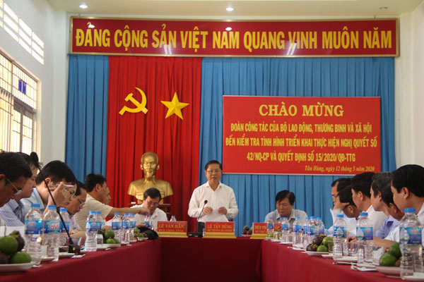 Thứ trưởng Lê Tấn Dũng: Trà Vinh cần tiếp tục đẩy nhanh tiến độ gói hỗ trợ 62 nghìn tỷ đến người dân