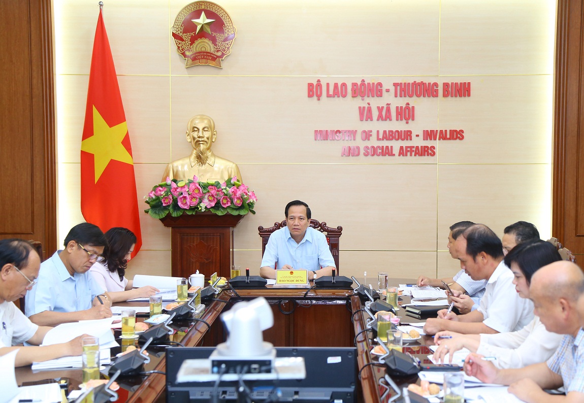 Tuyên dương “Những tấm gương sáng thầm lặng vì cộng đồng”