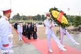 Đoàn 400 cá nhân được tôn vinh tấm gương sáng thầm lặng vì cộng đồng vào Lăng viếng Bác