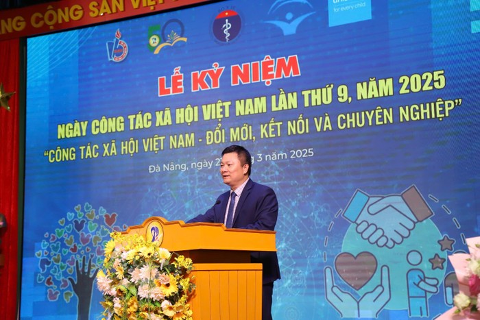 Công tác xã hội không chỉ là một nghề mà còn là một sứ mệnh cao quý