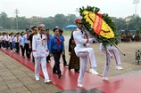 [MOLISA] 282 Cháu ngoan Bác Hồ báo công dâng Bác