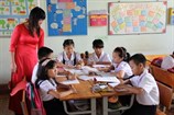[LĐXH] Nhân ngày Quốc tế trẻ em: Đầu tư hơn nữa để đến được với những trẻ thiệt thòi nhất